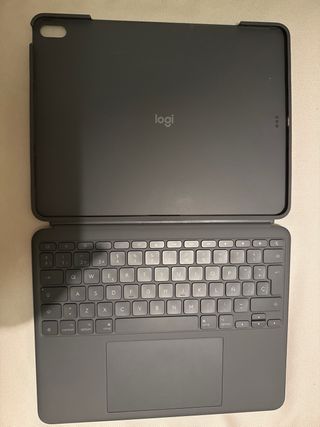 Funda Logitech Combo Touch iPad Air 13 pulgadas