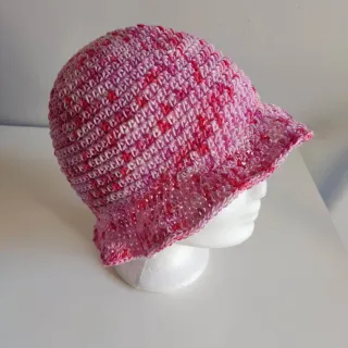 Cappello uncinetto arcobaleno