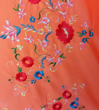 Mantoncillo Flamenco Bordado Naranja