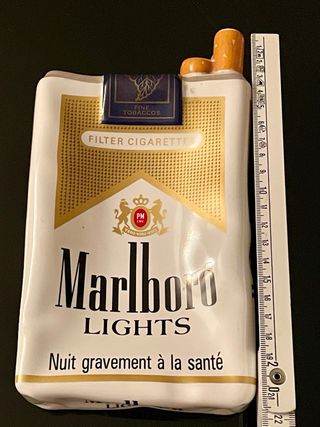 Posacenere Marlboro Lights