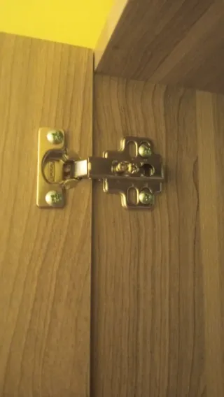 Armario IKEA madera beige/marrón