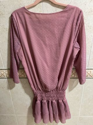 Vestido rosa con volantes