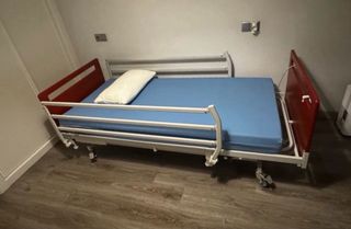 Cama articulada geriátrica