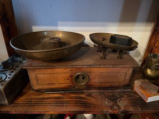 Básculas y planchas antiguas