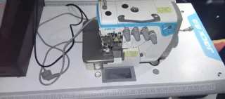 Macchina da cucire JACK F4 ed E4s