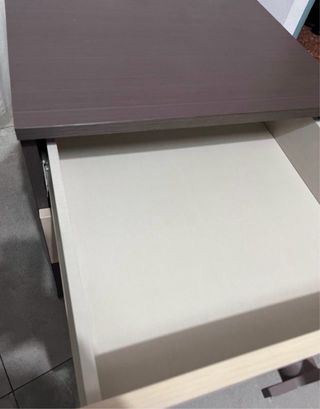 Mesita infantil 3 cajones estrellas