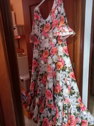 Traje de flamenca negro y turquesa