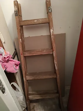 Escalera de madera