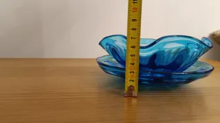 Taça com prato em vidro azul