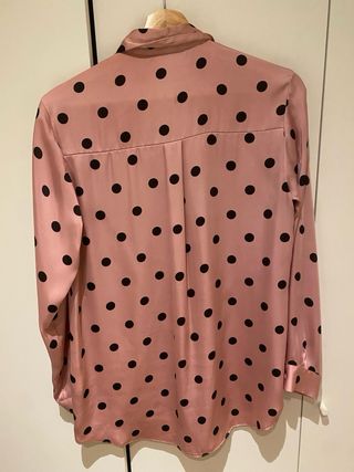 Camisa Zara lunares rosa y negro