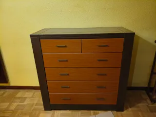 Cómoda de madera