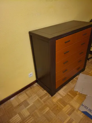 Cómoda de madera