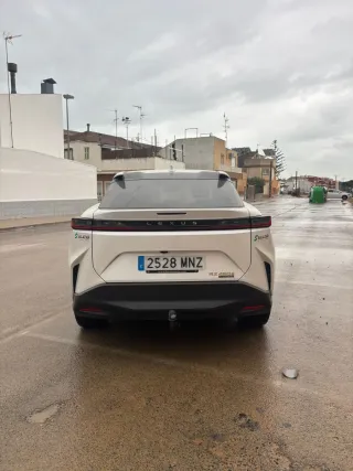 Lexus RZ 2024