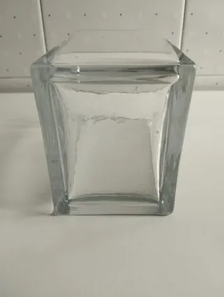 Jarrón cubo de cristal estilo minimalista