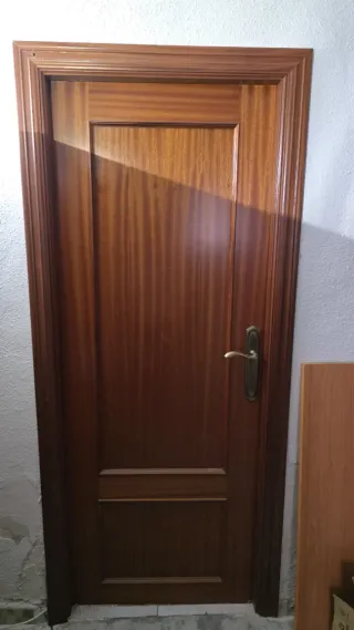 Puerta de madera