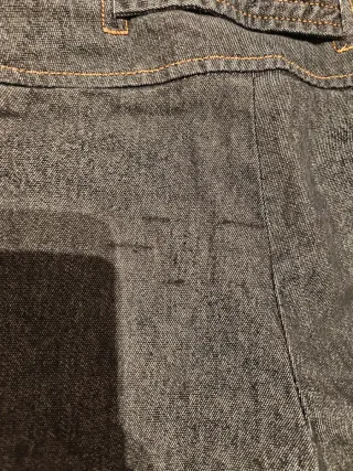 Vaqueros ¾ acampanados con cinturón