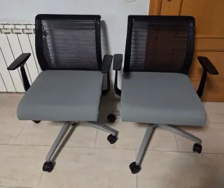 Silla de Oficina Steelcase Negra y Gris