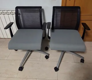 Silla de Oficina Steelcase Negra y Gris