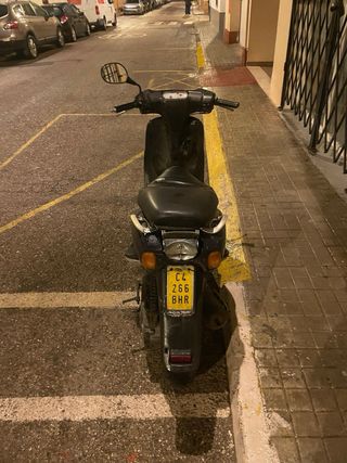 Scooter Yamaha neos negociable
