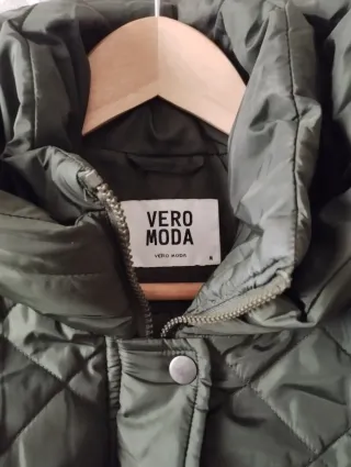 Abrigo acolchado Vero Moda talla M