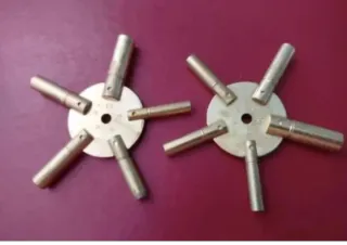 LLAVES RELOJES ANTIGUOS