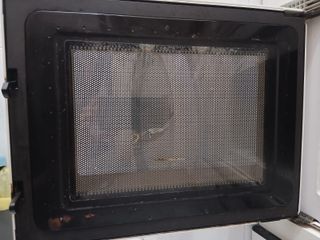 Microondas Ufesa Compact Grill 190