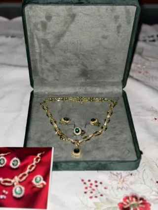 Conjunto Goya Oro 18k Criptonitas y Esmeraldas