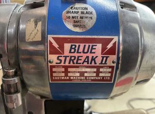 CORTADORA VERTICAL DE TEJIDOS BLUE STREAK II