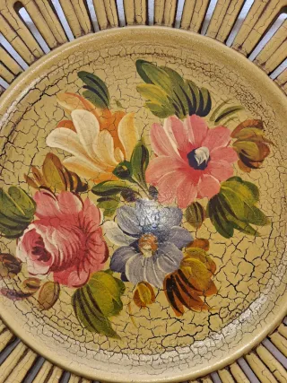 Bel Piatto Decorativo Dipinto a Mano