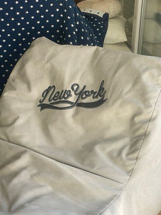 Puff juvenil New York Maisons du Monde