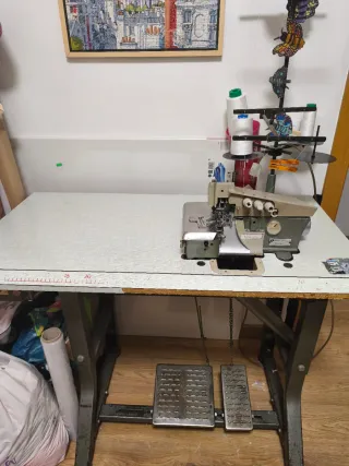 Remalladora industrial 3 hilos Rimoldi