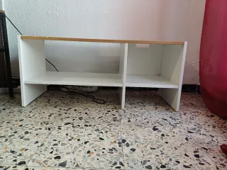 Mesa de salón y TV