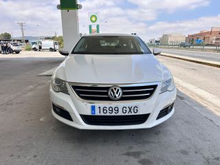 Volkswagen Passat CC 2010
