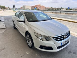 Volkswagen Passat CC 2010