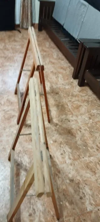 2 Caballetes de madera