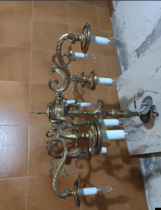 Lámpara de araña vintage dorada