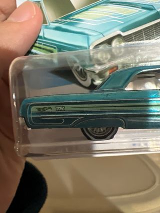 Hot Wheels '64 Impala
