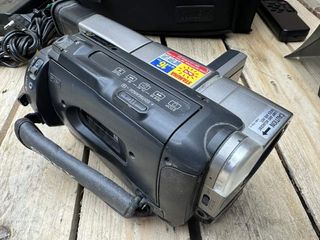 CÁMARA SONY CCD‑TRV57E HANDYCAM + ACCESORIOS