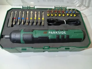 Atornillador PARKSIDE con Accesorios