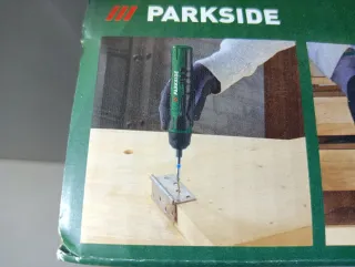 Atornillador PARKSIDE con Accesorios