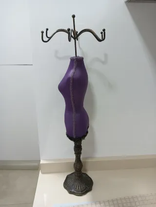 Muñeca Joyero Morado y Dorado