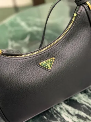 Borsetta Prada Re-Edition 2005 Nera