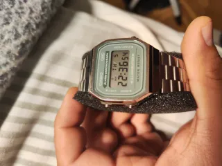 Reloj Casio Digital Verde y Plateado