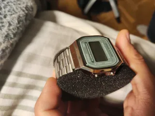 Reloj Casio Digital Verde y Plateado