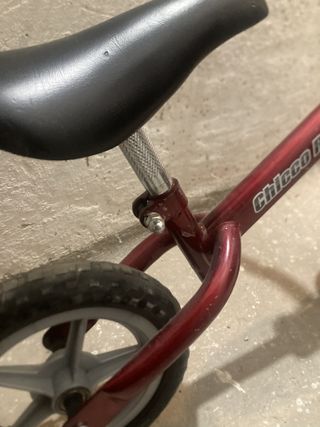 Bici sin pedales Chicco Red Bullet(incluye bocina)