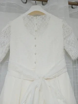 Traje de Comunión Blanco Encaje Flores Rosas