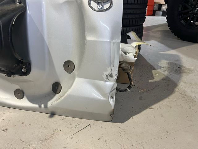 Portón Toyota Land Cruiser 120