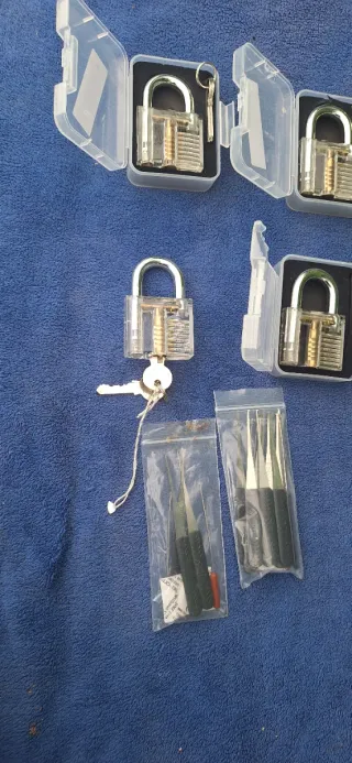 Lote 4 candados transparentes con llaves