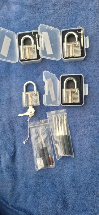 Lote 4 candados transparentes con llaves