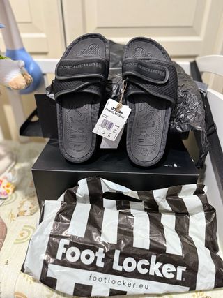 Sandalias Adidas Humanrace Negras/Grises